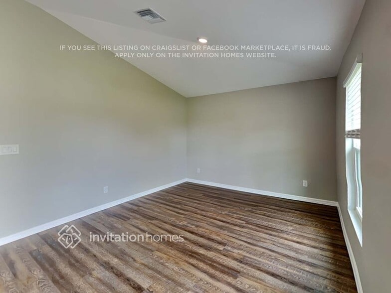 Building Photo - 1234 Alward St