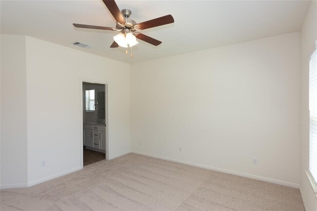 Building Photo - 1732 Lakota Ln