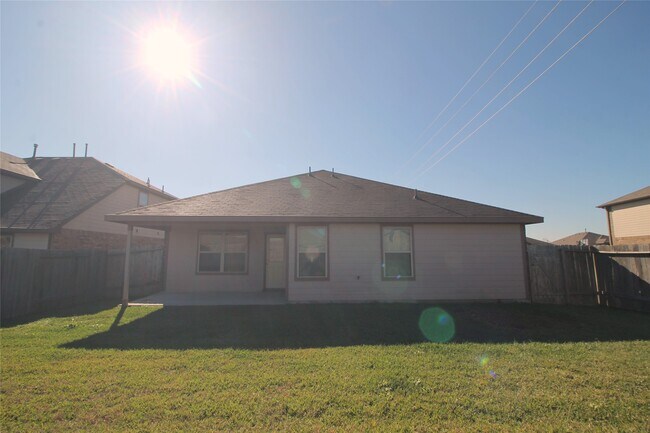 Building Photo - 3410 McDonough Way