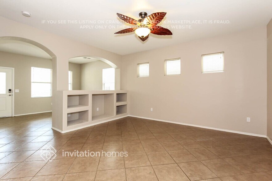Building Photo - 12170 W Yavapai Ln