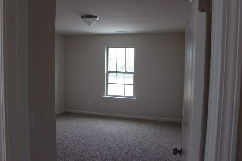 Building Photo - 113 Foxborough Ln