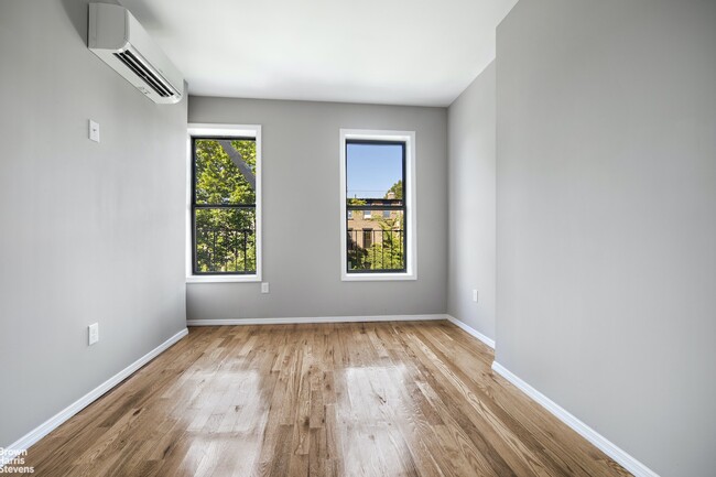 Building Photo - 295 MacDonough St
