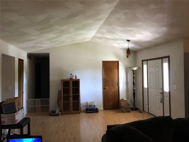 Building Photo - 102 S Riebeling St