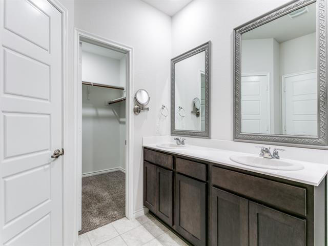 Building Photo - 4120 Spur Trail Dr