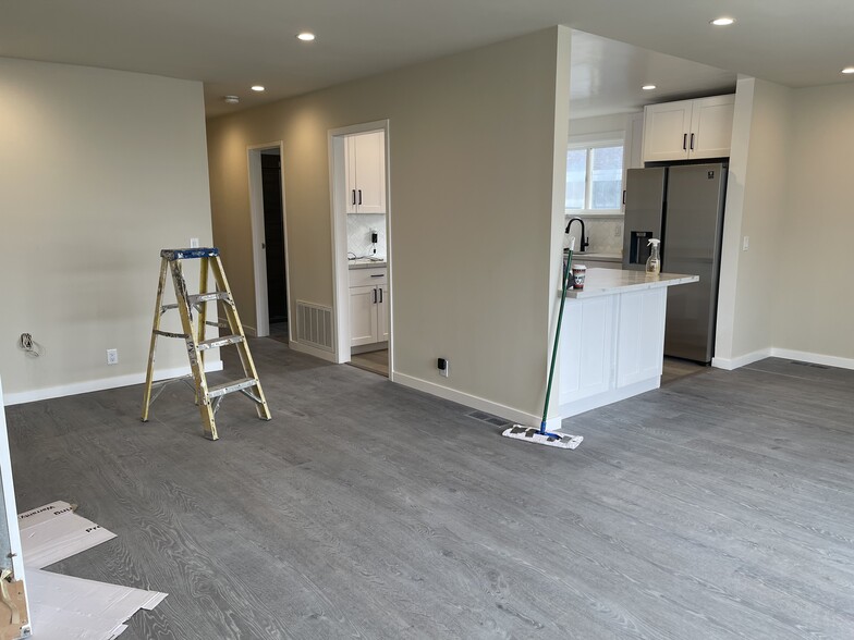 Building Photo - 85 Longview Dr