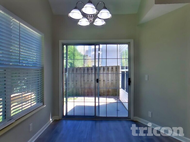 Building Photo - 4305 Chesney Glen Dr