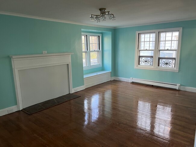 Building Photo - 403 Cooke St