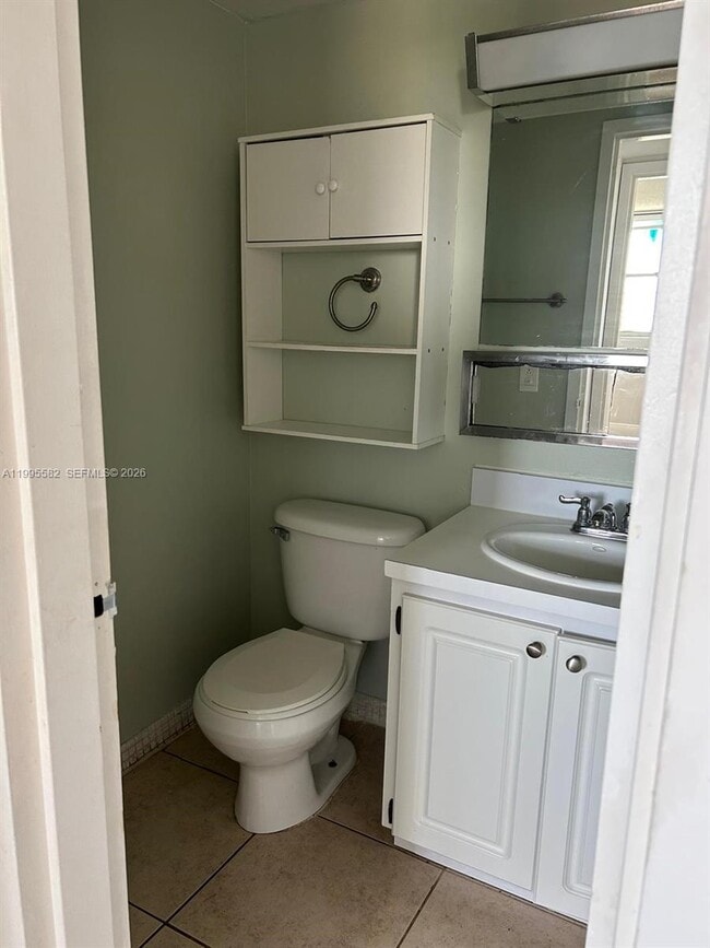 Building Photo - 1805 Sans Souci Blvd