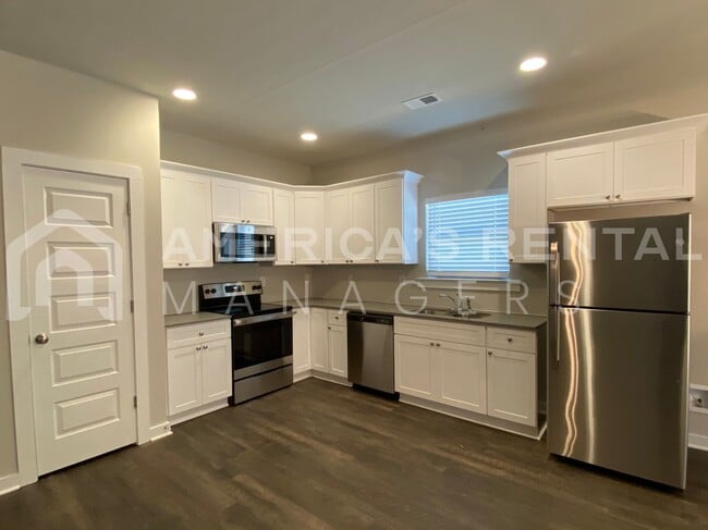 Building Photo - Home for Rent in Thorsby! Available to View Now!