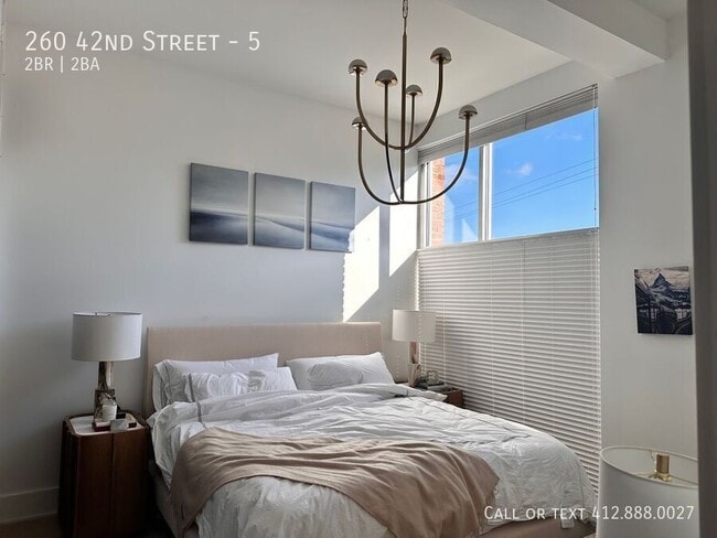 Building Photo - 260 42nd St