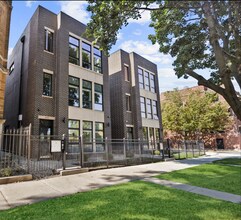 Building Photo - 4402 S Prairie Ave