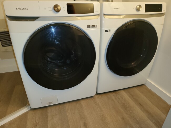 Washer Dryer in Unit - 1205 NW Kline Plz