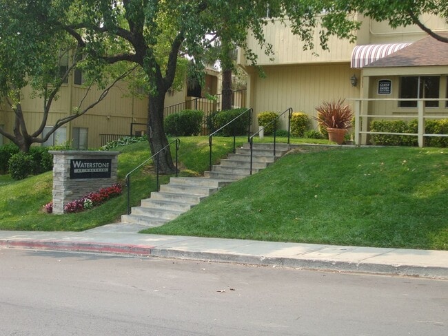 Primary Photo - 1333 N Camino Alto