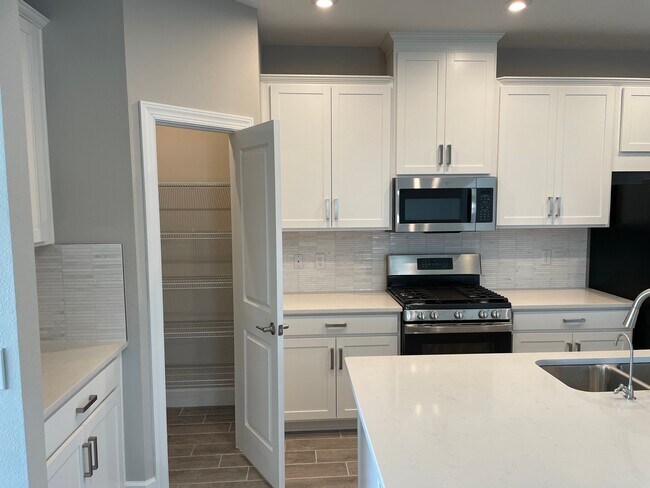 Building Photo - 11035 Devonbridge Dr