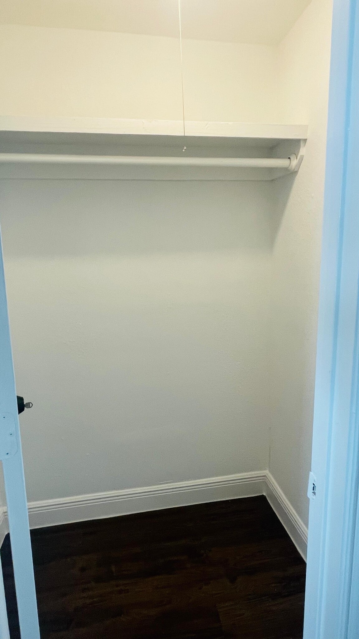 Building Photo - 413 N LIVE OAK St