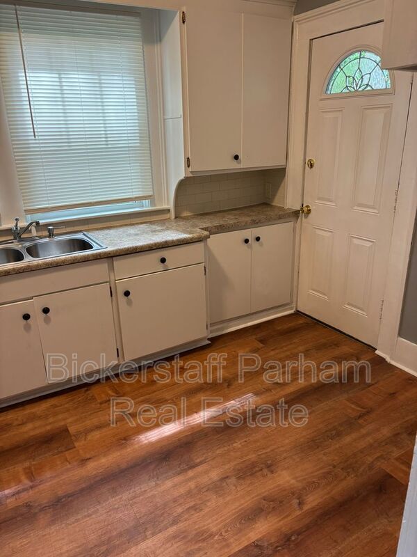 Building Photo - 1405 Virginia St