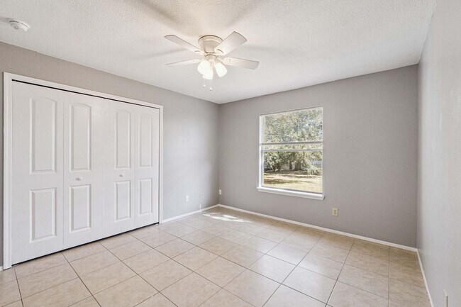 Building Photo - 2/1.5 Condo With Screened Patio in Conway Area