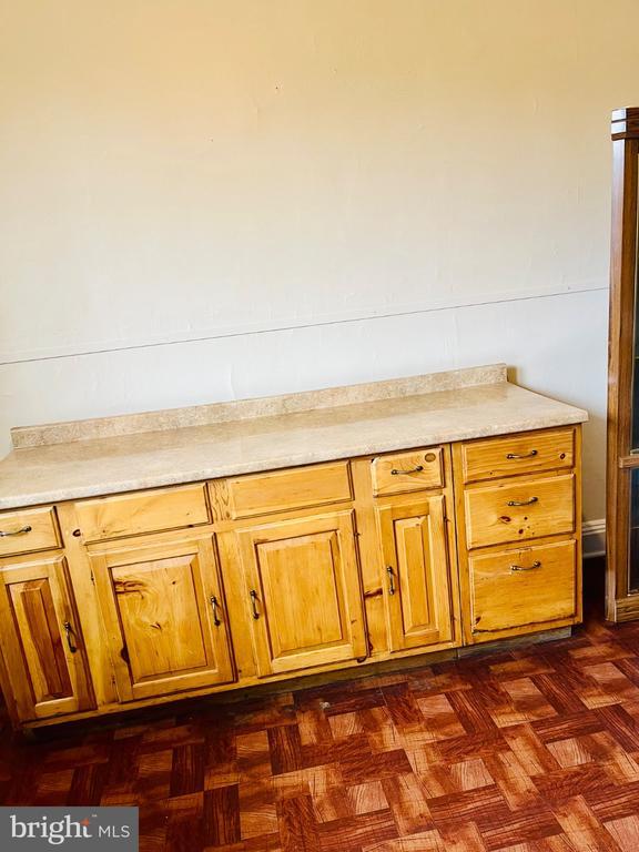 Building Photo - 1822 N Milton Ave