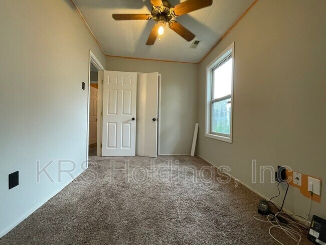 Building Photo - 502 Shelton Rd