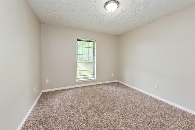 Building Photo - 8519 Avington Rd