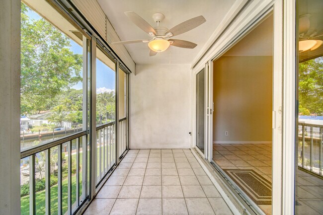 Building Photo - 1200 SW 12th Ct