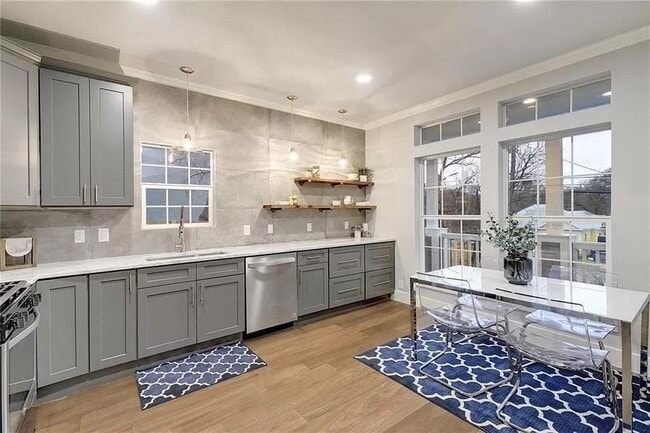 Building Photo - 1217 Eleanor St