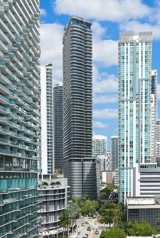 Building Photo - 1000 Brickell Plaza