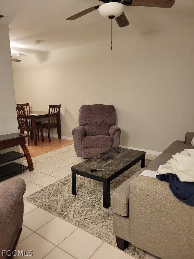 Building Photo - 221 Cape Coral Pkwy E