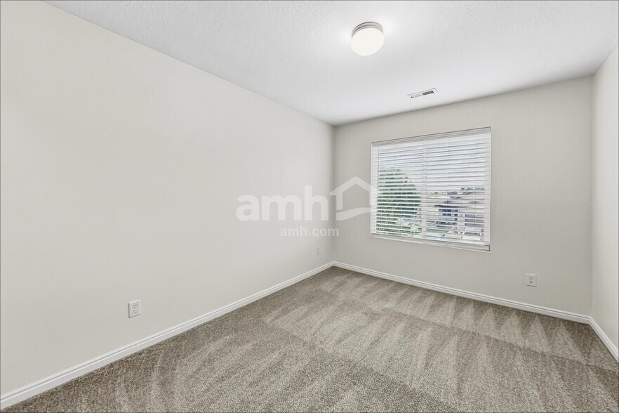 Building Photo - 3792 N Tumwater E Ln