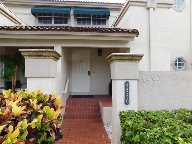 Building Photo - 6630 Via Regina