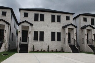 Building Photo - 3714 Easy St
