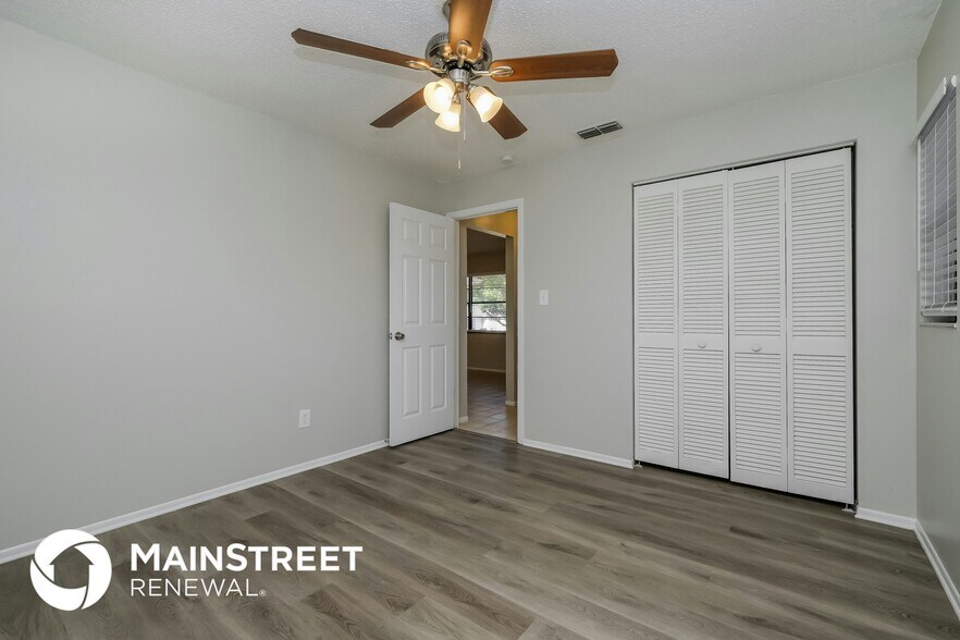 Building Photo - 10054 Hayward Rd