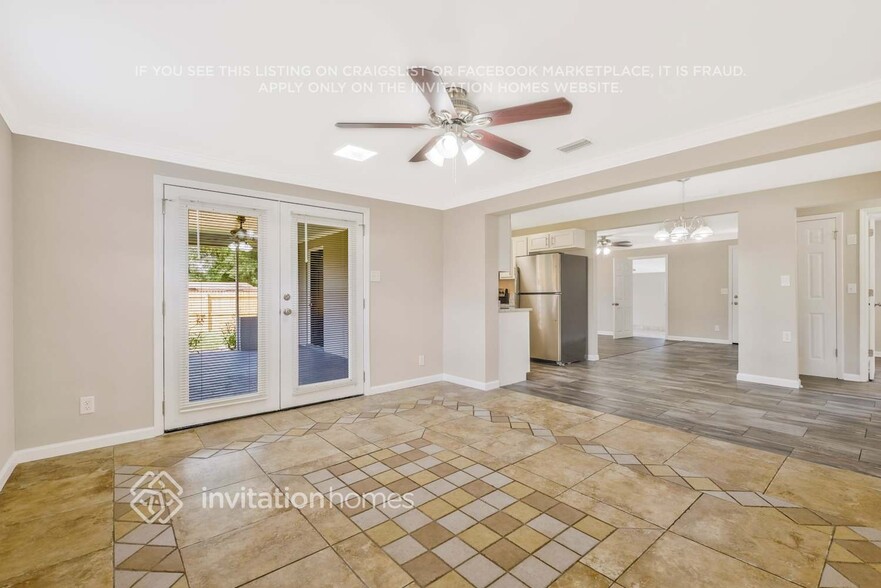 Building Photo - 423 Janell Dr
