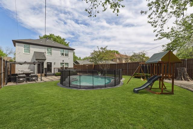 Building Photo - 5914 Goodwin Ave