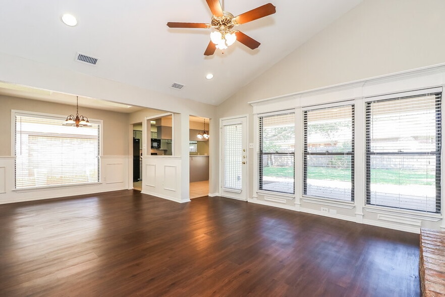 Building Photo - 3816 Ashley Ln