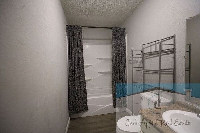 Building Photo - Move in special $500!! 2-bed, 1-bath apt Trumann - HUD accepted