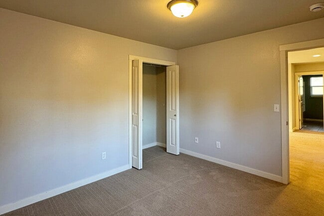 Building Photo - 21012 33rd Pl W