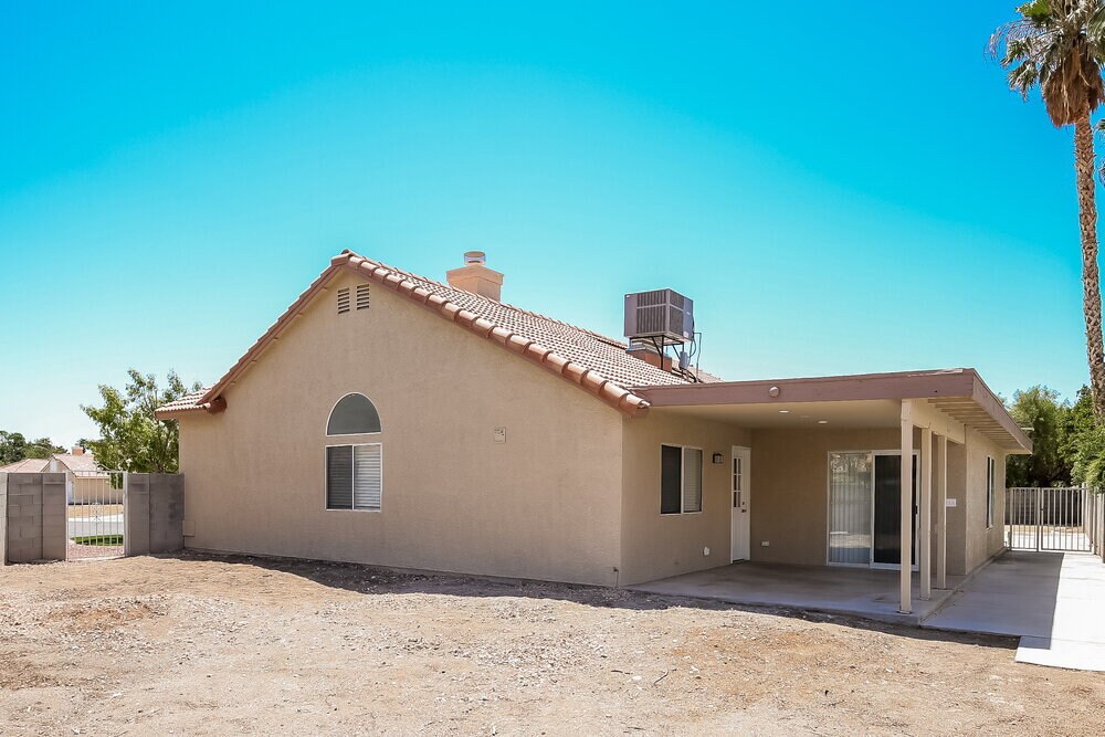 Building Photo - 5908 Cherry Falls Ct