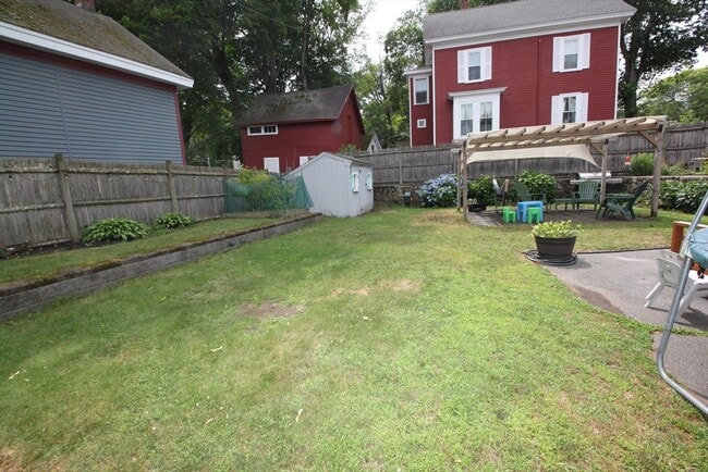 Building Photo - 165 Lynn Fells Pkwy