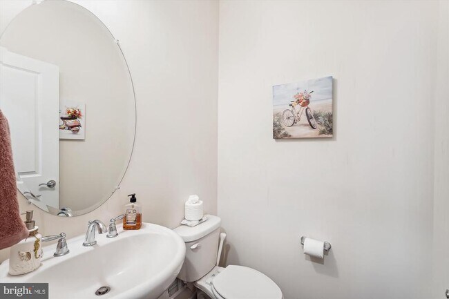 Building Photo - 13358 Sherwood Park Ln