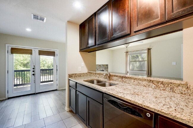 Building Photo - 6700 Cooper Ln