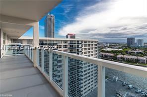 Building Photo - 3800 S Ocean Dr