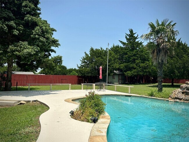 Building Photo - 2610 Jakes Ct