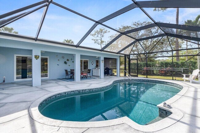 Building Photo - 847 Foresteria Ave