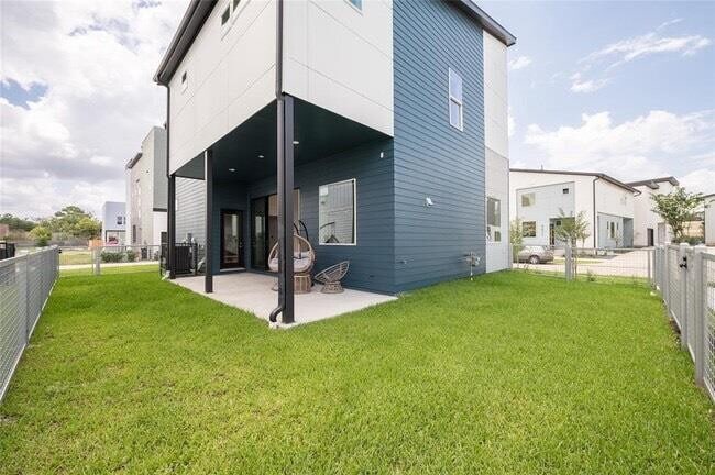 Building Photo - 9805 Nelson Falls Ln