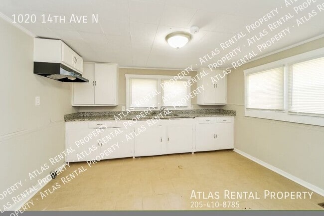 Building Photo - 1020 14th Ave N