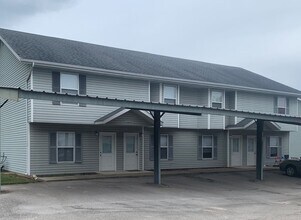 Building Photo - 25010 Scenic Dr