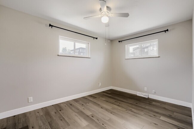 Building Photo - 16125 W 13th Pl