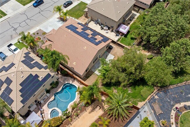 Building Photo - 24898 Sunset Vista Ave