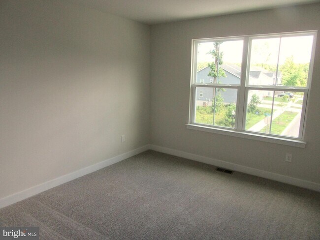 Building Photo - 4355 Reusch Cir